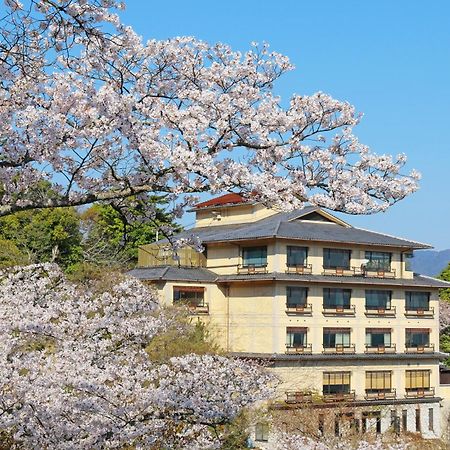 Jukeiso Hotel Хатсукаичи Екстериор снимка
