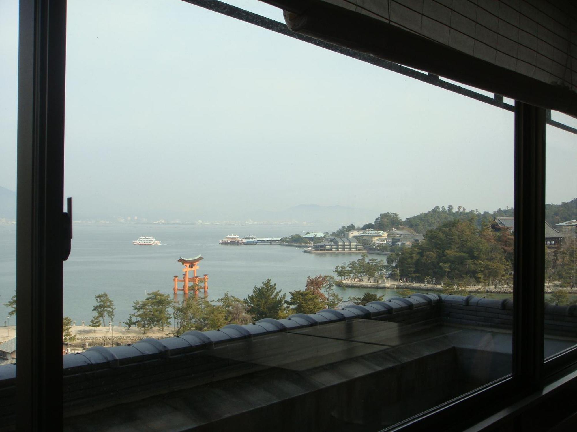 Jukeiso Hotel Хатсукаичи Екстериор снимка