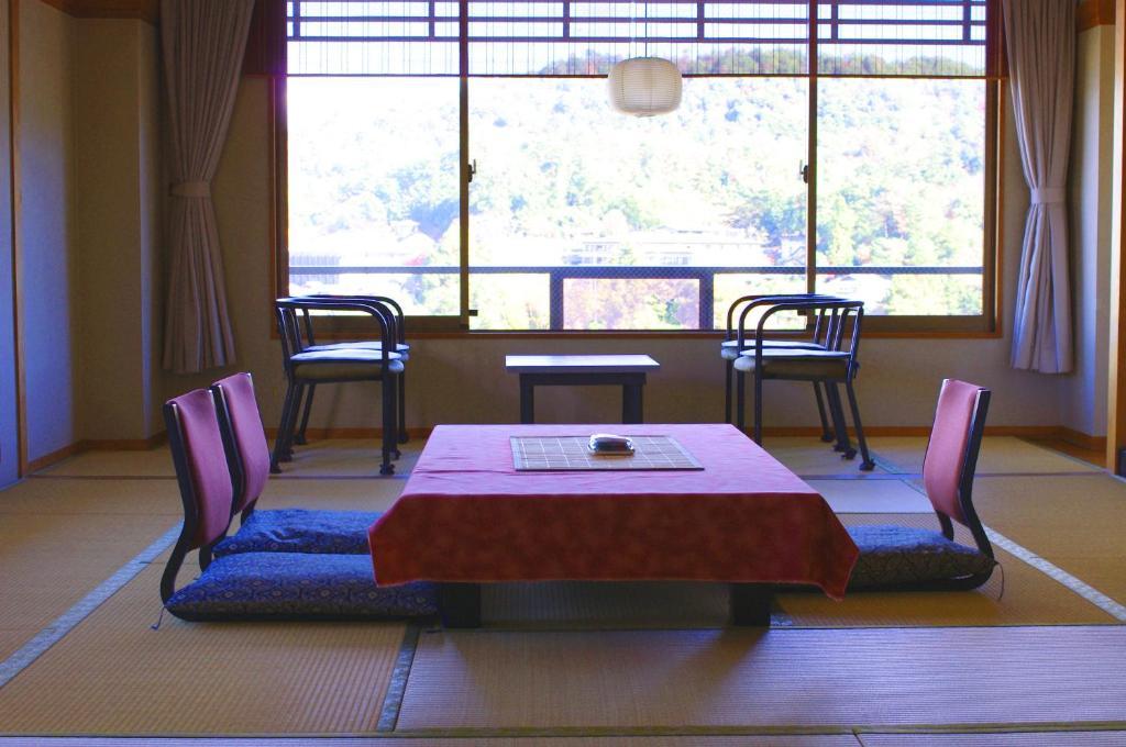 Jukeiso Hotel Хатсукаичи Стая снимка