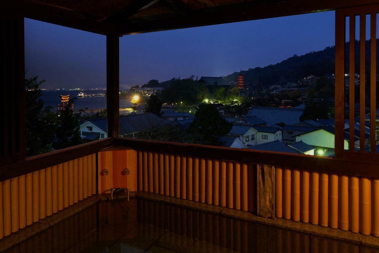 Jukeiso Hotel Хатсукаичи Екстериор снимка